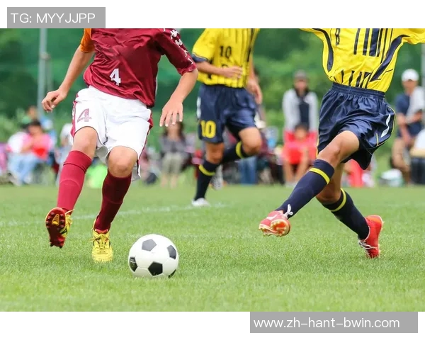 足球翻译的艺术与技巧如何提升球迷的观赛体验与理解能力 足球翻译的艺术与技巧如何提升球迷的观赛体验与理解能力